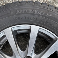 155/70R13スタッドレスタイヤ、ホイール4本の画像