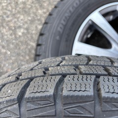155/70R13スタッドレスタイヤ、ホイール4本の画像