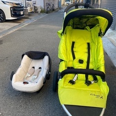 チャイルドシート付きベビーカー