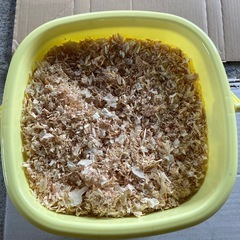 ハムスター用おがくず　ケース付