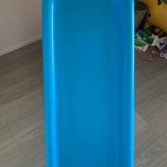 キッズ滑り台の画像