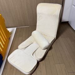 ニトリ ゲーミング座椅子2ベロア(BE)の画像