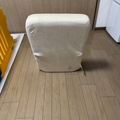 ニトリ ゲーミング座椅子2ベロア(BE)の画像