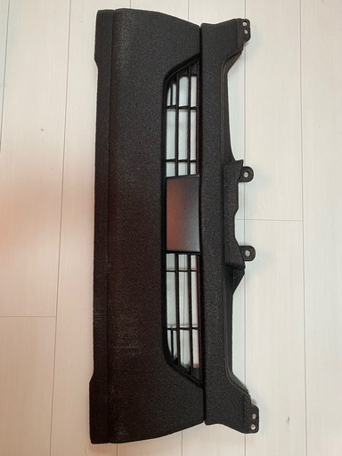 ハイエース　ナローボディ　6型前期　純正グリル