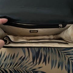 GUESS バックの画像