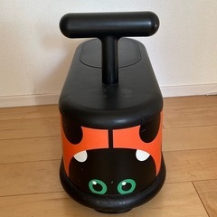 子供用　乗用玩具　てんとう虫の画像