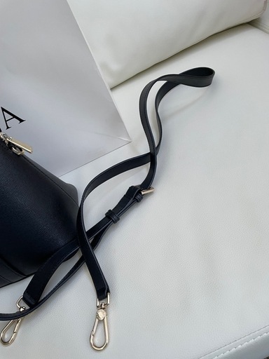 FURLAバック