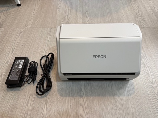 中古品　EPSON エプソン DS-570W スキャン枚数277枚 スキャナー シートフィードスキャナー Wi-Fi