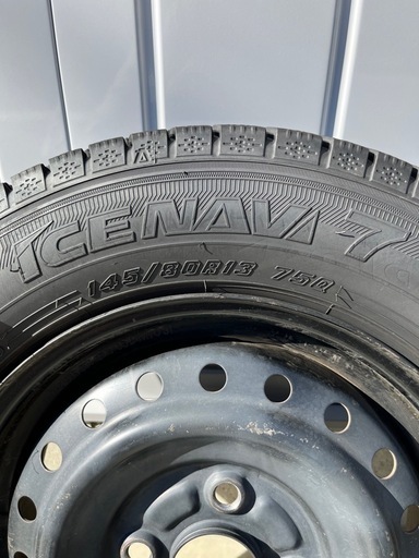 【値下げしました】軽自動車　145/80R13 タイヤ1シーズン 使用　スタッドレス