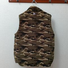 新品★定価9800円★チャンピオン★ベストの画像