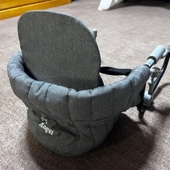 背もたれ付　テーブルチェア　　　の画像