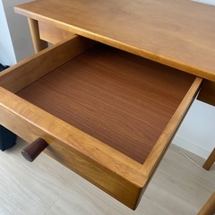 パソコンデスク　引き出し付きの画像