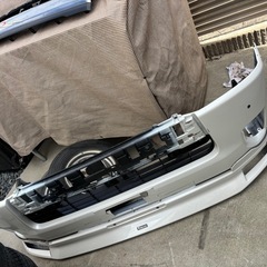 ハイエース　スーパーGL ダークプライム　バンパー