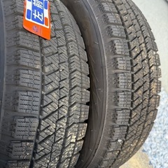 スタッドレスタイヤ　155/65R14