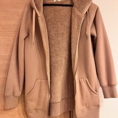 GU 裏ボアパーカー