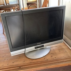 引取限定　三菱の大型液晶テレビ　