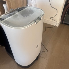 ペット（ニャン）自動給餌器　スマホ連動　の画像