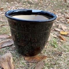 黒植木鉢 ①  生活雑貨 家庭用品 ガーデニング