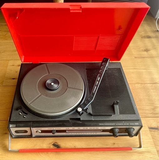 【中古】レコードプレーヤーAMラジオ付｜コロムビア columbia solid state