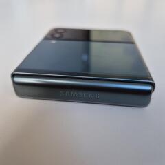 激安 Samsung Galaxy Z Flip3 256GBの画像