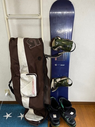 スノーボード3点セット（板、ビンディング、ブーツ）
