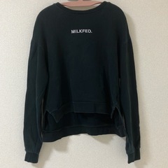 ミルクフェド レディース パーカー 黒 トレーナー スウェット ...