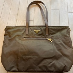 PRADA トートバッグの画像