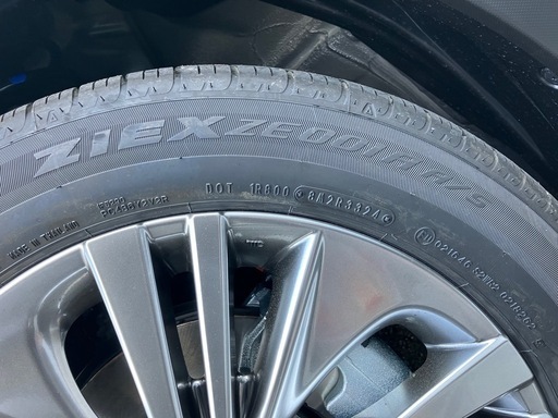 ほぼ新品　オールシーズンタイヤ