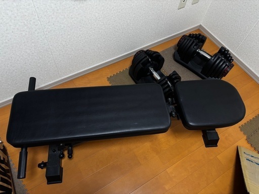 トレーニングベンチ・40kg可変式ダンベルセット