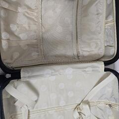 キャリーケースの画像