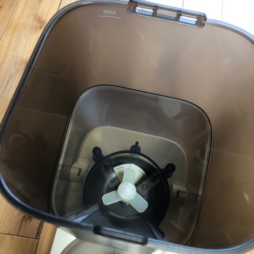 ペット用自動給餌器