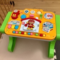 アンパンマン　よくばりテーブル