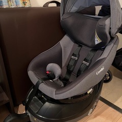 combi チャイルドシート

