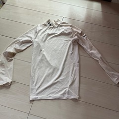 アンダーシャツ