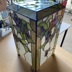 ステンドグラス　ランプの画像