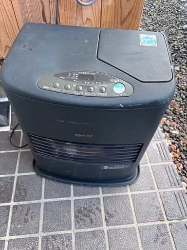 石油ファンヒーター　トヨトミ