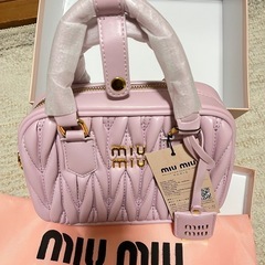 miu miuのバッグ