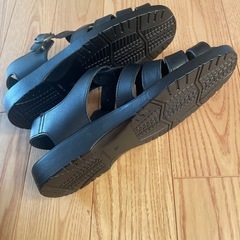 新品未使用　本革　サンダルの画像