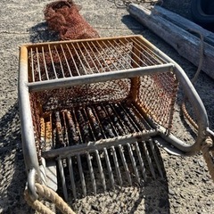 漁具？あさりやハマグリ等にどうですか？