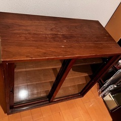 無印　食器棚の画像