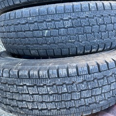 ブリヂストン軽トラック用スタッドレス
タイヤ の画像