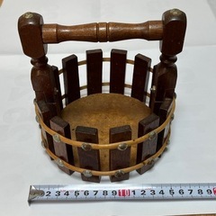 木製ハンドル付きバスケット 直径約16cm 中古品