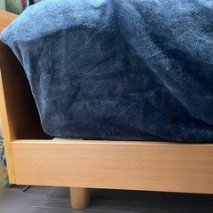 【お相手決まりした】ダブルベッド（マットレス付）の画像
