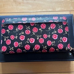 ケイトスペード　長財布　美品だけど訳あり
の画像