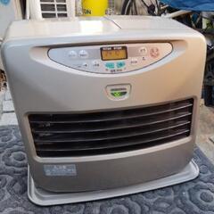 コロナ石油ファンヒーター
FH-E576BY
2006年製造