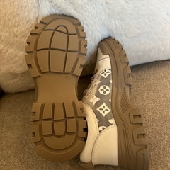 シースルー　スニーカー　新品23.5センチの画像