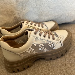 シースルー　スニーカー　新品23.5センチの画像