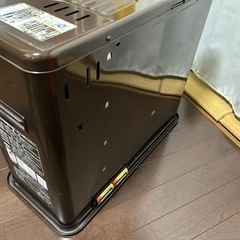 石油ストーブ＋灯油缶18リットル の画像