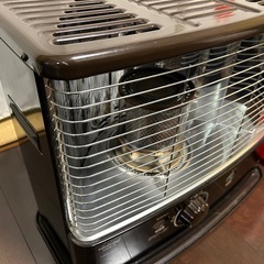 石油ストーブ＋灯油缶18リットル の画像