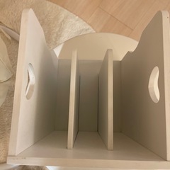木製本棚の画像